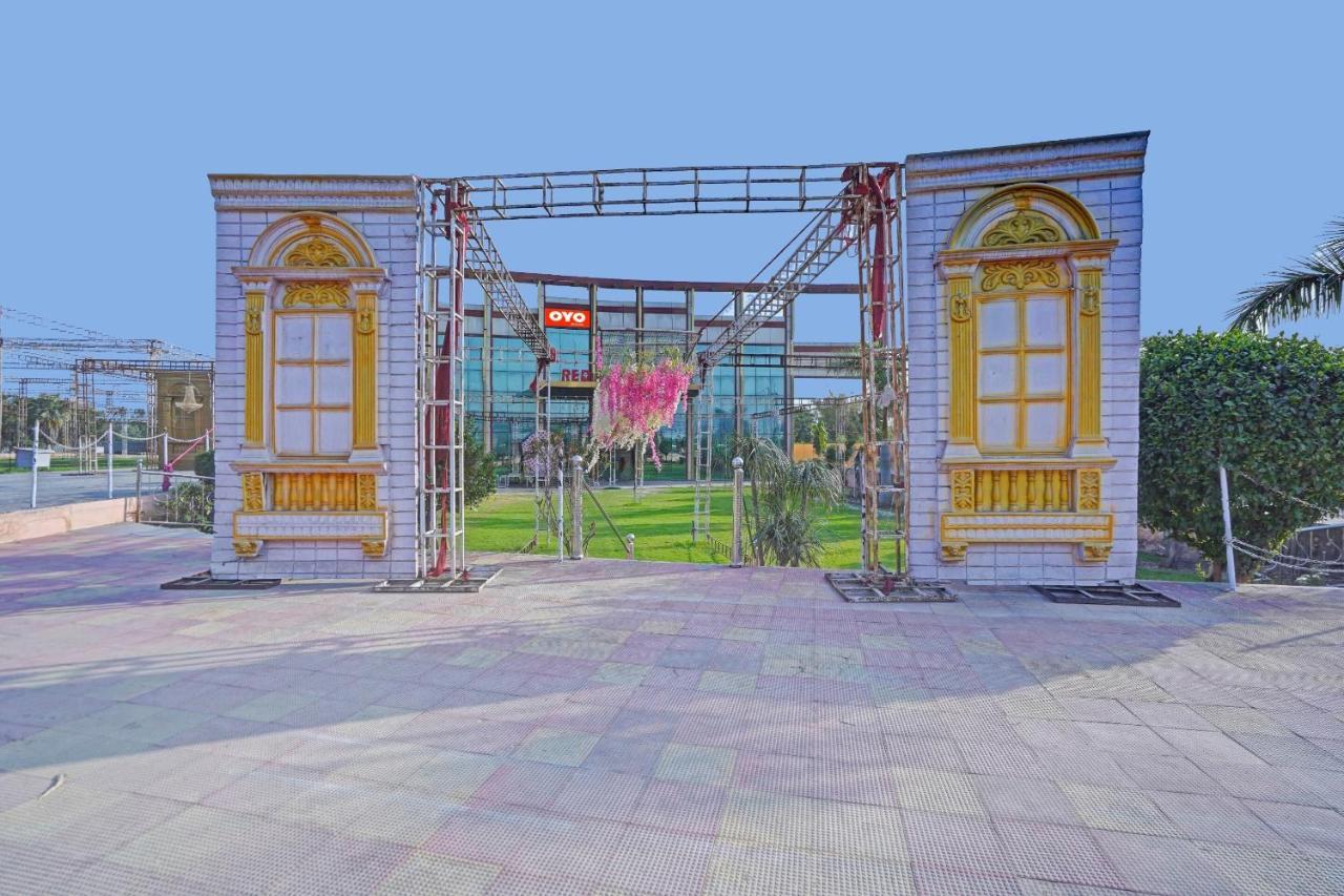 Oyo 87701 Lucky Farm Hotel Shahpur  Luaran gambar