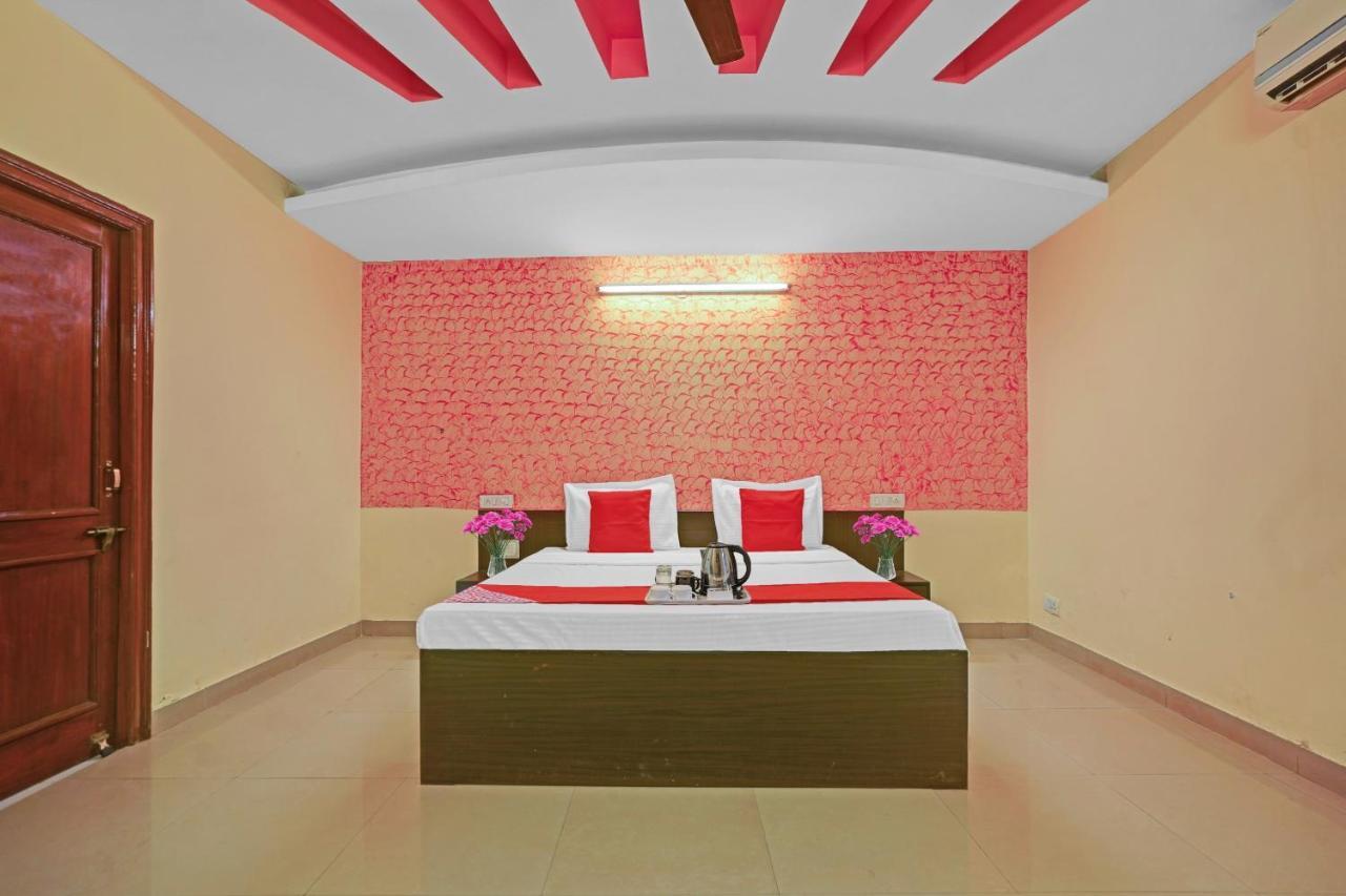 Oyo 87701 Lucky Farm Hotel Shahpur  Luaran gambar